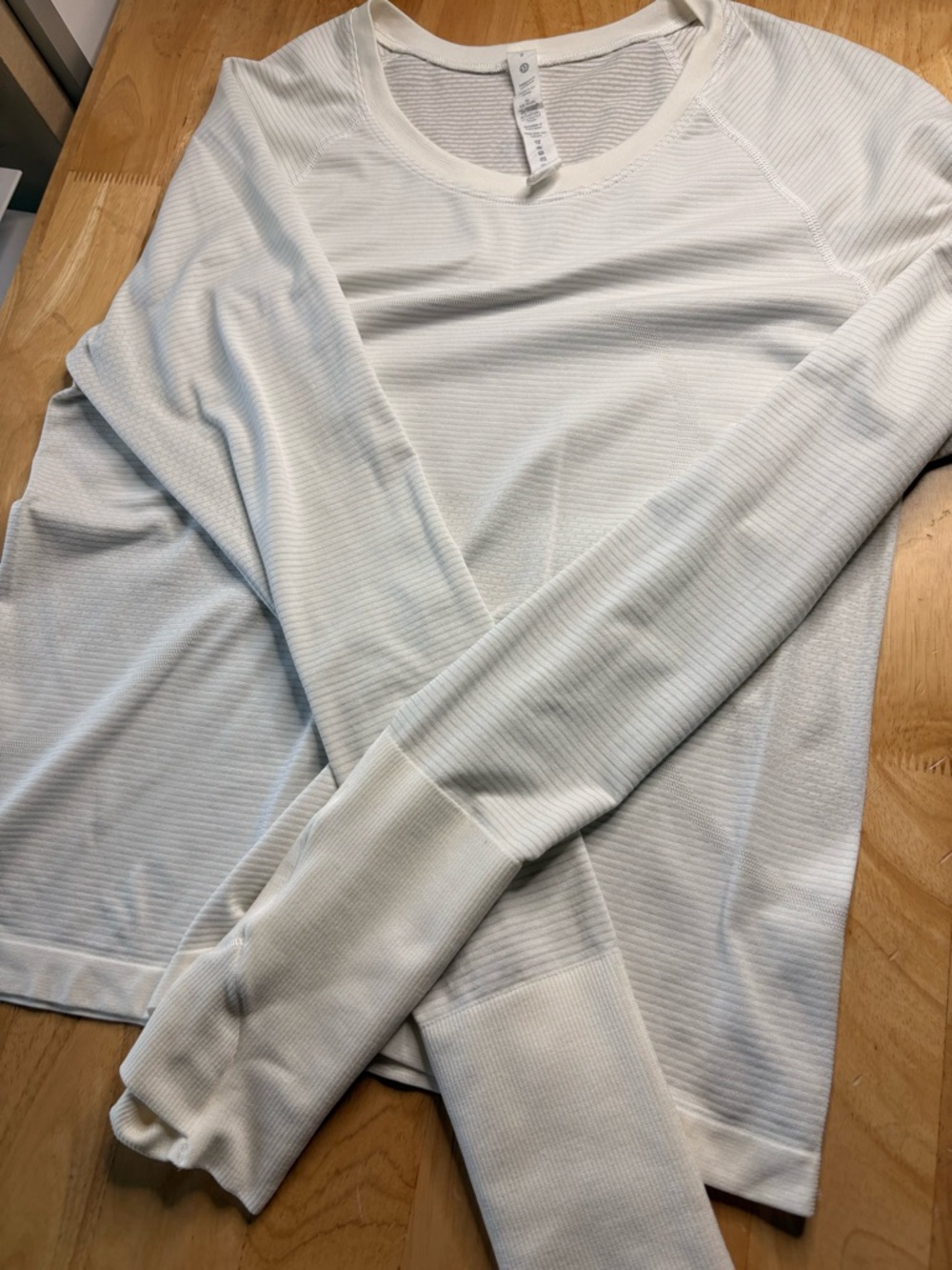 Lululemon swiftly long sleeve. Lightweight White Ribbed Long Sleeve Top